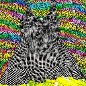 American Eagle Super Cute Plaid Dress sz M Ruffles